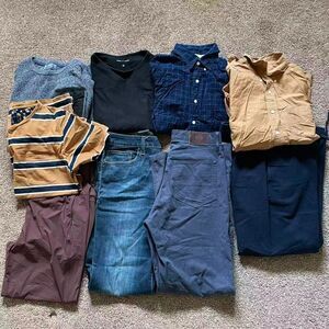 Men’s Clothing Bundle – 9 pcs (Size S/M)